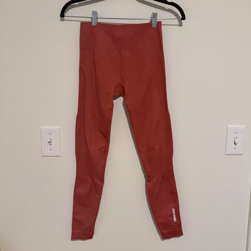 Physiq Apparel Seamless High Waisted Compression Leggings Rust Red Womens Small